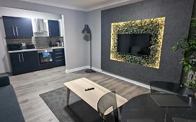 Apt 2, Oakwood Residence